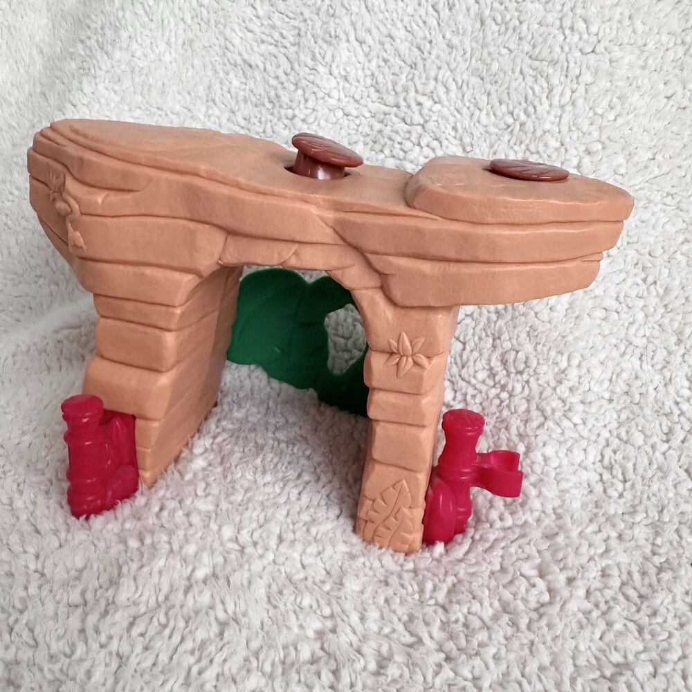 Little People Fisher Price A to Z Learning Zoo Playset Cave Only